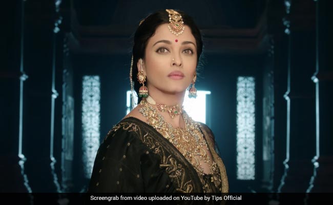 <i>Ponniyin Selvan</i> Teaser: Vikram, Aishwarya Rai Bachchan And Mani Ratnam's Magic In Epic Drama