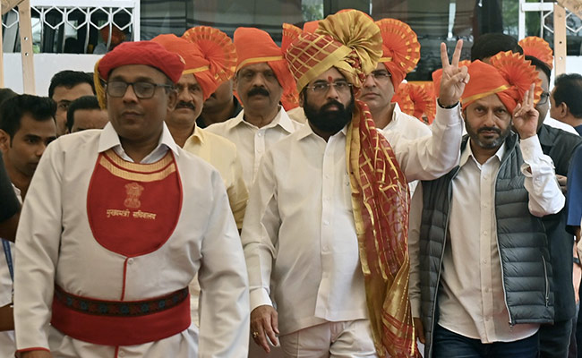 Eknath Shinde Floor Test: महाराष्ट्र के CM एकनाथ शिंदे ने जीता विश्वासमत, समर्थन में 164 MLAs ने किया वोट; 10 बातें