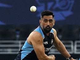 MS Dhoni, Abhishek Bachchan's PAN Details Used For Fraud, 5 Arrested: Cops MS Dhoni, Abhishek Bachchan's PAN Details Used For Fraud, 5 Arrested: Cops