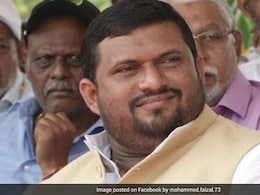 लक्षद्वीप से NCP सांसद मोहम्मद फैजल की सदस्यता दूसरी बार हुई रद्द, लोकसभा सचिवालय ने जारी किया नोटिफिकेशन लक्षद्वीप से NCP सांसद मोहम्मद फैजल की सदस्यता दूसरी बार हुई रद्द, लोकसभा सचिवालय ने जारी किया नोटिफिकेशन