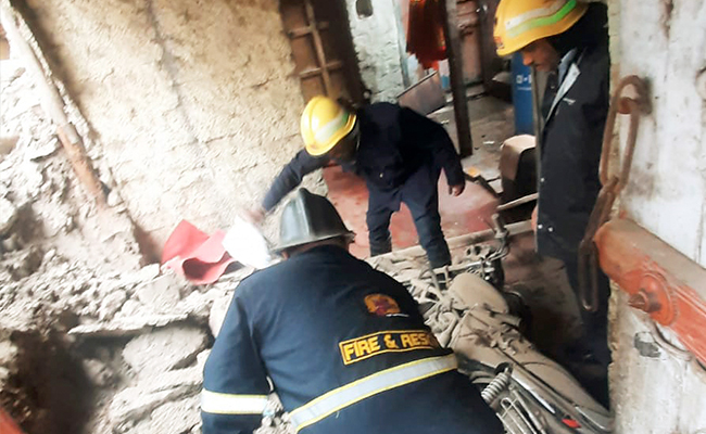 11 Rescued After Residential Building Collapses Due To Heavy Rain In Pune