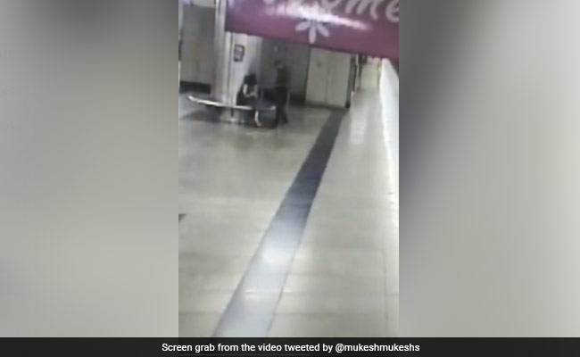 VIDEO : 200 मेट्रो स्टेशनों की CCTV फुटेज खंगालने के बाद पकड़ा गया महिला से छेड़छाड़ का आरोपी