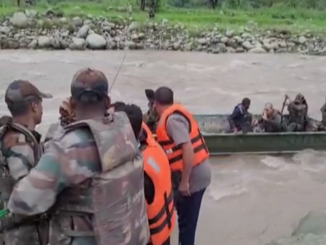 Indian Army Personnel Rescue 30 Civilians Trapped In Kashmir's Poonch River