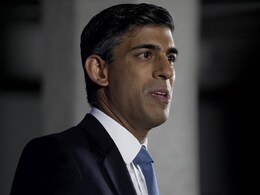 Blow To Rishi Sunak Campaign As Ex-Candidate Backs Liz Truss For Top Post Blow To Rishi Sunak Campaign As Ex-Candidate Backs Liz Truss For Top Post