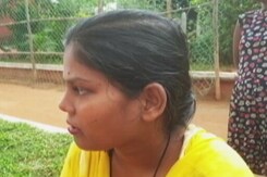 रजनी को घर जाने का इंतजार, लेकिन अब सिर्फ आस ही बाकी रजनी को घर जाने का इंतजार, लेकिन अब सिर्फ आस ही बाकी