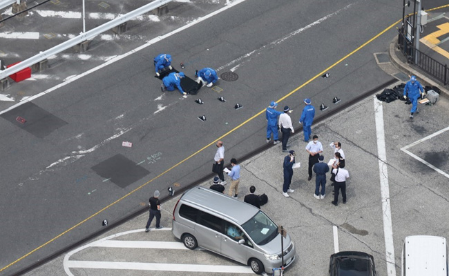 "Gaping Hole In The Heart": How Doctors Tried To Revive Shinzo Abe For 5 Hours