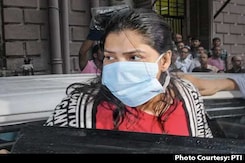 Hunt For 4 Cash-Filled Cars Of Sacked Bengal Minister's Aide: Sources Hunt For 4 Cash-Filled Cars Of Sacked Bengal Minister's Aide: Sources