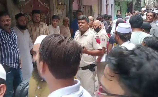 Delhi Man Shoots Wife, 2 Daughters At Home, Then Kills Himself: Cops