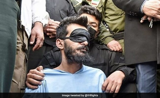 Iran Carries Out First Public Execution In 2 Years: Human Rights Group