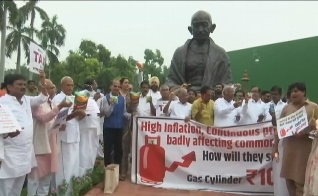 Centre Likely To Discuss Price Rise In Parliament Next Week: Report