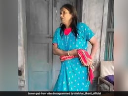 टूटा-फूटा घर और खाने को नहीं रोटी, हिमेश रेशमिया के साथ गाना गा चुकीं रानू मंडल अब इस तरह गुजार रहीं दिन, देखें वीडियो टूटा-फूटा घर और खाने को नहीं रोटी, हिमेश रेशमिया के साथ गाना गा चुकीं रानू मंडल अब इस तरह गुजार रहीं दिन, देखें वीडियो