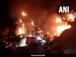 मिग-21 लड़ाकू विमान क्रैश में दो पायलट शहीद, धमाके की आवाज 8 किमी तक सुनाई दी, सब दंग हैं मिग-21 लड़ाकू विमान क्रैश में दो पायलट शहीद, धमाके की आवाज 8 किमी तक सुनाई दी, सब दंग हैं