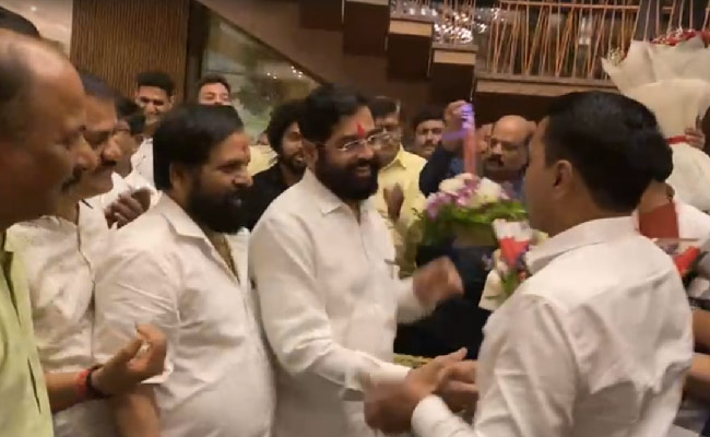 Maharashtra Crisis Highlights: Sena Rebels-Led By Eknath Shinde Back In Mumbai