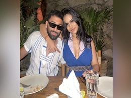 काजोल की बेटी ग्रीस में कर रही हैं वेकेशन एंजॉय, सनसेट सीन के साथ हाथ में ग्लास पकड़े दिखा न्यासा का स्टनिंग लुक काजोल की बेटी ग्रीस में कर रही हैं वेकेशन एंजॉय, सनसेट सीन के साथ हाथ में ग्लास पकड़े दिखा न्यासा का स्टनिंग लुक