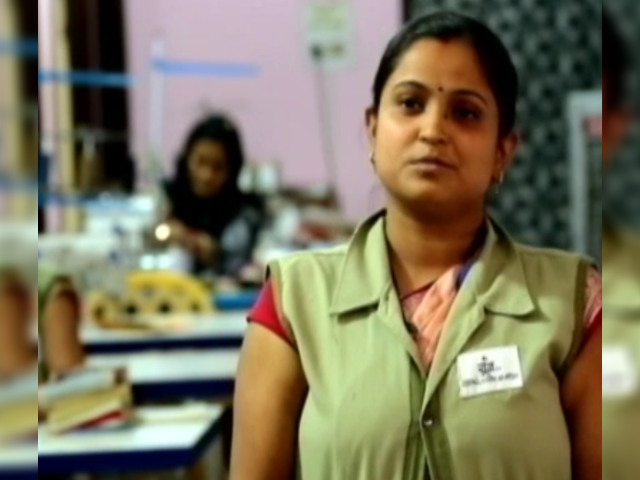 Goonj Is Empowering Women By Making Them Financially Independent