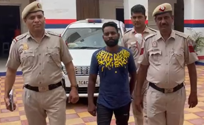 दिल्ली: करोलबाग में एक रोटी के लिए मर्डर करने वाले आरोपी को पुलिस ने किया गिरफ्तार
