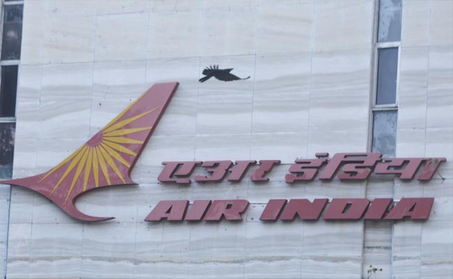 Delhi High Court Dismisses Ex-Air India Pilots' Pleas Against Termination