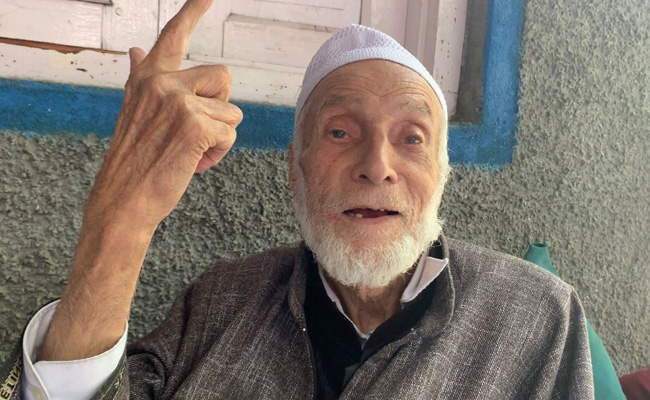 Kashmiri Muslim, 95, Speaks Of Family's Special Bond With Amarnath Yatra