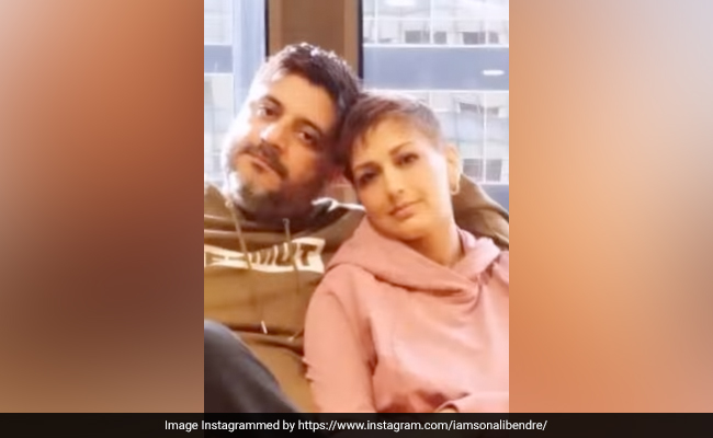 Cancer Survivor Sonali Bendre Visits The Hospital Where She Was Treated. Read Her "Bittersweet" Post