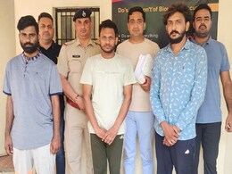 मशहूर एयरलाइंस में नौकरी दिलाने के नाम पर देशभर में ठगी करने वाले गिरोह का पर्दाफाश, 5 गिरफ्तार मशहूर एयरलाइंस में नौकरी दिलाने के नाम पर देशभर में ठगी करने वाले गिरोह का पर्दाफाश, 5 गिरफ्तार