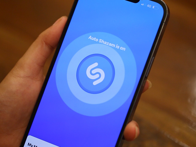 How to Recognise Any Music Playing Around You