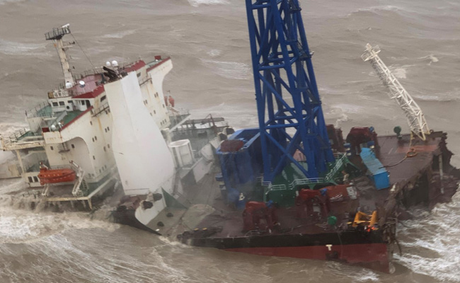 Video: 12 Bodies Pulled Out Of Ship Snapped In 2 By Storm