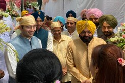 Bhagwant Mann's Low-Key Wedding Today; Arvind Kejriwal, Family Arrive Bhagwant Mann's Low-Key Wedding Today; Arvind Kejriwal, Family Arrive