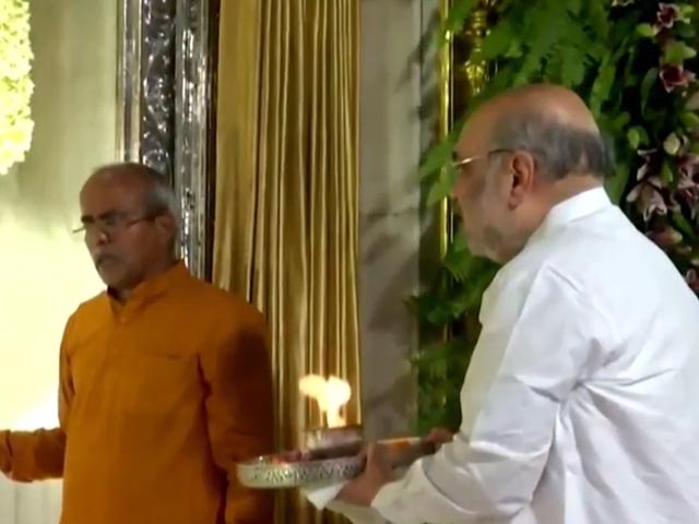 Amit Shah Prays At Jagannath Temple In Ahmedabad