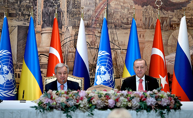 Russia, Ukraine Sign Key Grain Export Deal With UN And Turkey