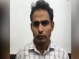 दिल्ली मेट्रो की लिफ्ट में महिला टीचर से छेड़छाड़ करने वाला आरोपी गिरफ्तार दिल्ली मेट्रो की लिफ्ट में महिला टीचर से छेड़छाड़ करने वाला आरोपी गिरफ्तार