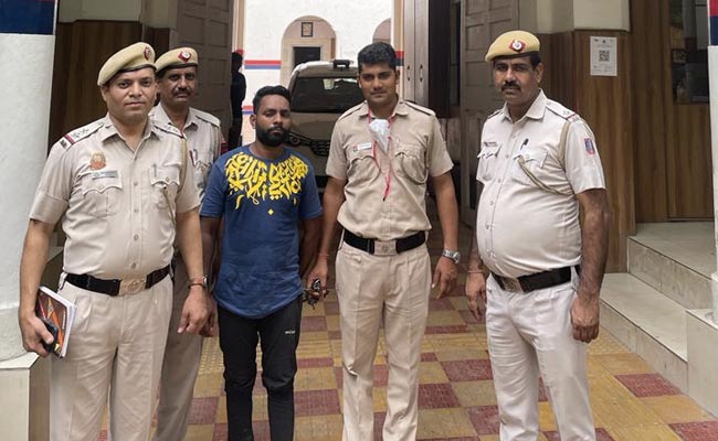 Delhi Man Refuses To Share A <i>Roti</i>, Stabbed To Death