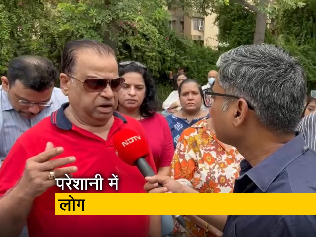 फरीदाबाद : बिल्डर ने नहीं दिए पैसे, निगम ने बंद कर दिया 3,500 परिवारों का रास्ता