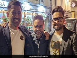 लंदन की सड़कों पर MSD, पार्थिव पटेल और Pant की विकेटकीपर तिकड़ी निकली घूमने, ऐसा रहा फैंस का रिएक्शन लंदन की सड़कों पर MSD, पार्थिव पटेल और Pant की विकेटकीपर तिकड़ी निकली घूमने, ऐसा रहा फैंस का रिएक्शन