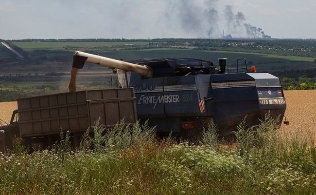 Breakthrough At Black Sea Grain Exports Talks As Heavy Shelling Continues