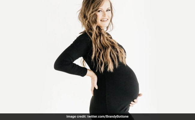 Pregnant US Woman Argues Fetus Counts As Passenger After Carpool Fine