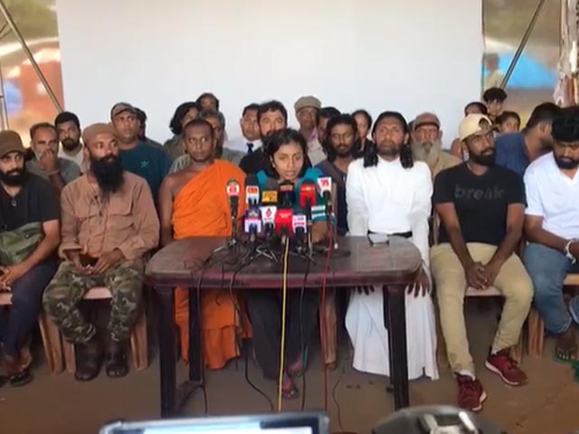 Lankan Protesters "Peacefully Withdrawing" From Official Buildings