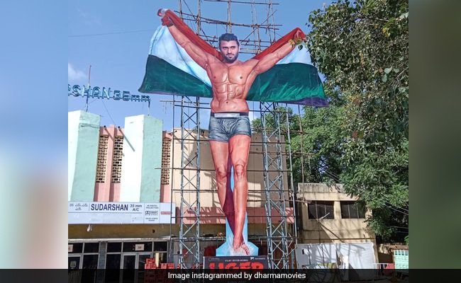 <i>Liger</i>: A Giant Cut-Out Of Vijay Deverakonda In Hyderabad Heralds Trailer Release