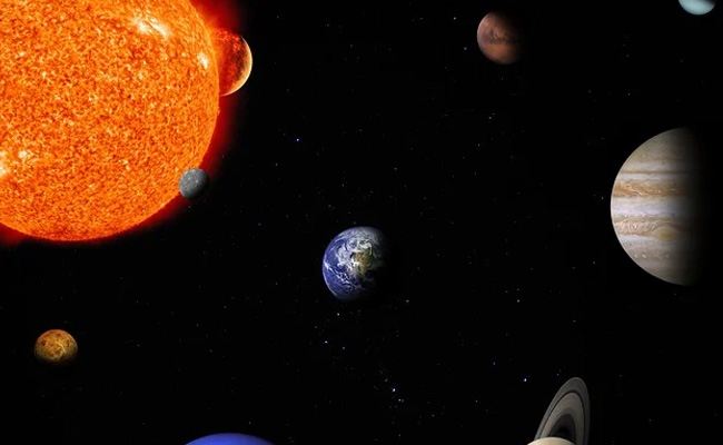 Guru Purnima 2022: गुरु पूर्णिमा पर मिथुन राशि में बन रहा है त्रिग्रही योग, इन 3 राशियों लिए रहेगा बेहद शुभ