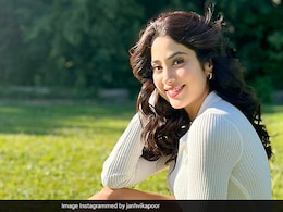 &lsquo;Good Luck Nhi Bolenge&rdquo;: Janhvi Kapoor Seeks Wishes For Her Tummy, Know Why?