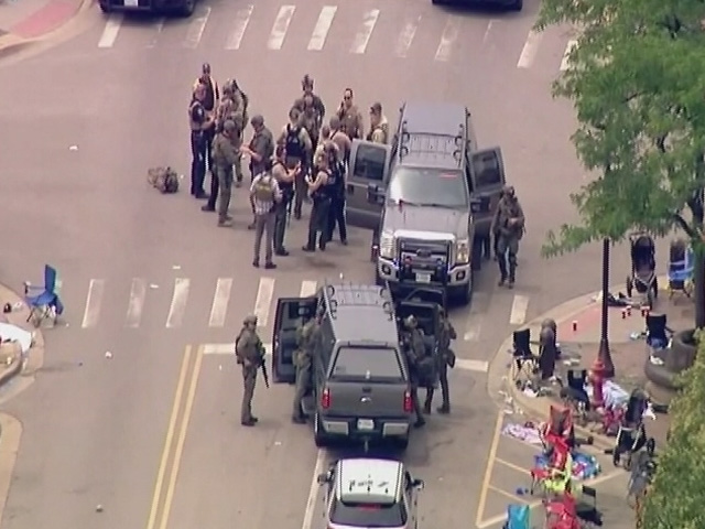 6 Killed In Mass Shooting At US Independence Day Parade Near Chicago