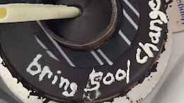This Hilarious Goof-Up On Zomato Cake Order Has Left Internet In Splits