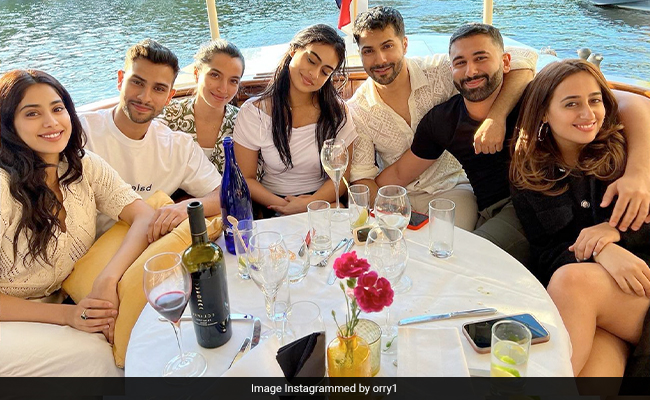 Nysa Devgn Chills With Janhvi Kapoor, Varun Dhawan And Natasha Dalal In Throwback Amsterdam Pics