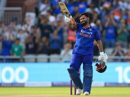 Watch: Rishabh Pant Offers Ravi Shastri His Champagne Bottle As India Seal ODI Series vs England