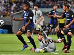 "Like In a WWE Ring": Twitter Accuses Neymar Of Diving In Friendly. Watch