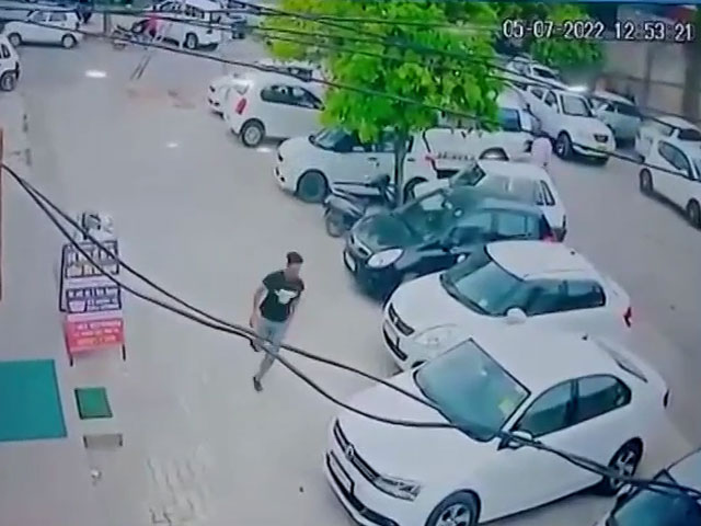 On Camera, Shots Fired Outside Punjab Court In Fight Between 2 Groups