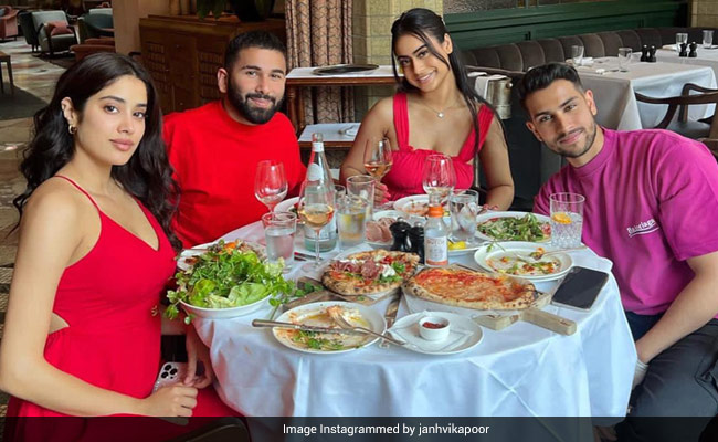 We Caught Janhvi Kapoor And Nysa Devgan Red Handed On A Chic Day In Amsterdam