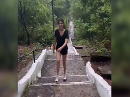 जिम लुक में स्टनिंग दिखीं रिया, फैंस ने लुटाया प्यार जिम लुक में स्टनिंग दिखीं रिया, फैंस ने लुटाया प्यार