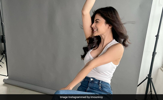 Mouni Roy's "Good Morning" Message Is All About Dancing. See Pics