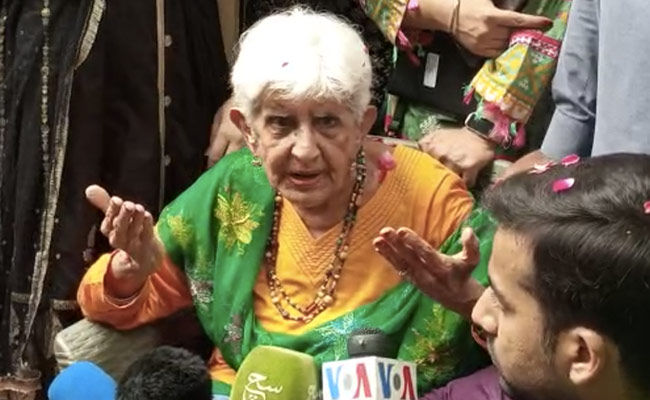 पाकिस्तान की प्रेम गली में मोहब्बत की बौछार, 92 साल की रीना वर्मा 75 साल बाद पहुंची अपने पुश्तैनी घर