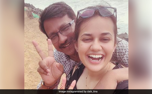 Bureaucrat Tina Dabi And Her Husband Enjoy Holiday By The Beach. See Pics